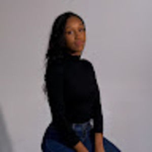Meet your Posher, Josee'